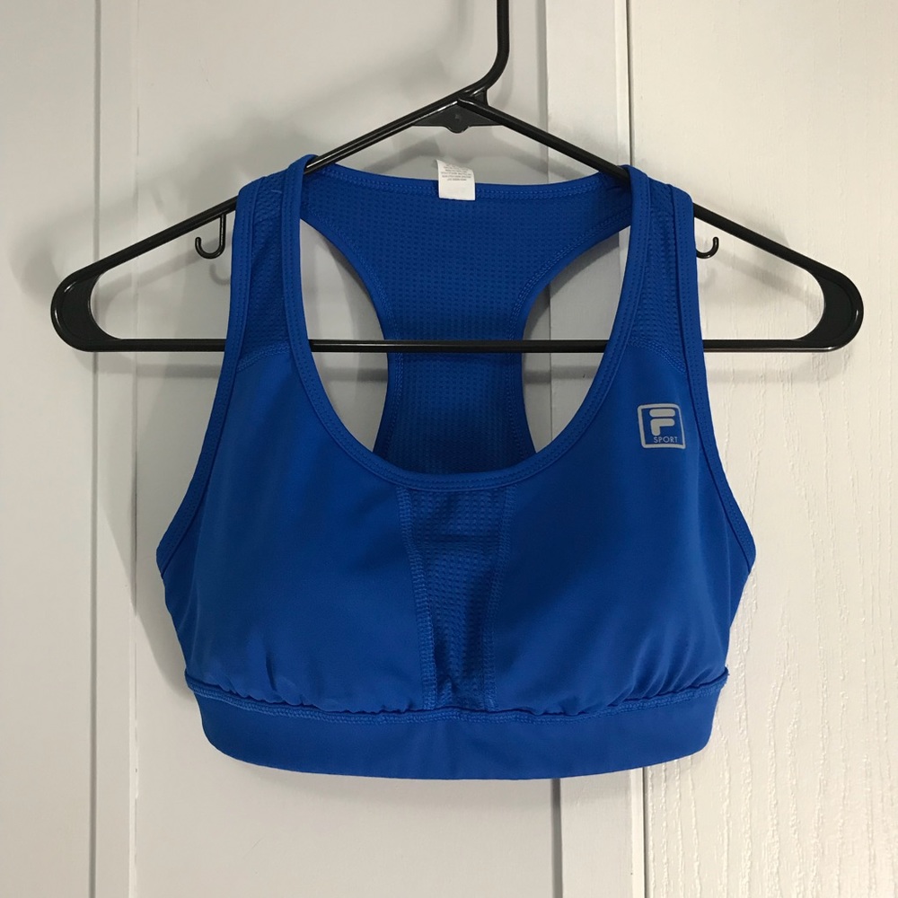Fila Sports Cropped Top Athletic Top size (M)